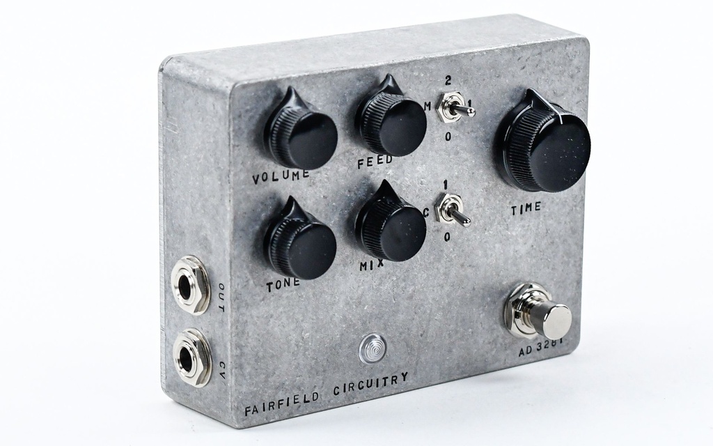 Fairfield Circuitry Meet Maude Analogue Delay | The Fellowship of